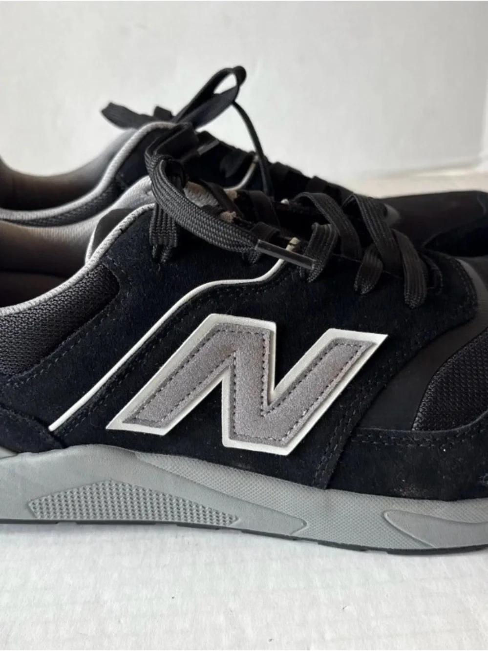 NEW BALANCE Mens Work Shoes EH Slip Resistant Safety Sneakers Black MUELEHBG- 15